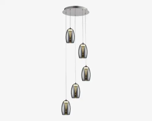 Moderne loftlampe med fem pendler ophængt i forskellige højder fra en rund, kromfarvet baldakin. Hver pendel har en elegant, ovalformet skærm med en metallisk sølvfinish og en tekstureret, gylden inderside, der spreder lyset varmt. Ledningerne kan justeres, så ophængningshøjden kan tilpasses, og det samlede design er moderne og elegant – velegnet til spiseområder eller entréer.