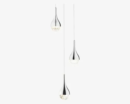 Moderne pendellampe med tre dråbeformede vedhæng i poleret kromfinish. Hvert vedhæng har en klar, struktureret glasdiffuser i bunden, som giver en glitrende effekt, når lampen er tændt. Vedhængene hænger i forskellige længder og skaber et elegant, forskudt udtryk, der passer til moderne indretning.