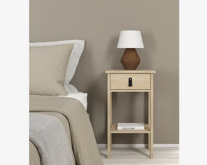 Sengebord Madrid eg med 1 skuffe