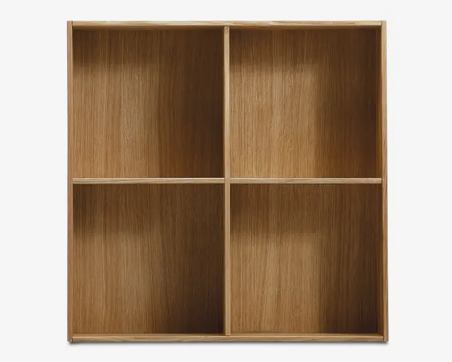 Væghængt bogreol olieret eg