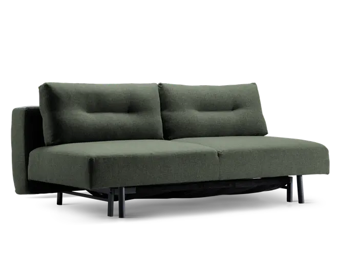 En moderne, kompakt sofa med dybgrønt betræk og et minimalistisk design. Den har to store, bløde ryghynder med diskrete knapdetaljer og en tyk, fast siddepude. Sofaen står på solide sorte metalben, hvilket giver et stabilt fundament og et moderne udtryk. Den overordnede form er firkantet med rene linjer, hvilket gør den velegnet til små stuer eller lejligheder.
