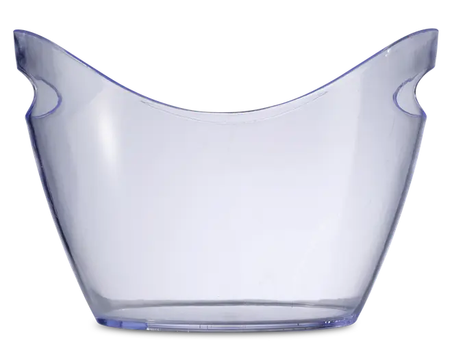 Klar, ovalformet beholder lavet af gennemsigtig plast med en glat overflade. Siderne buer udad og er højere i begge ender, hvor der er integrerede håndtag for nem transport. Bunden er flad og stabil, velegnet til opbevaring af for eksempel flasker eller is.