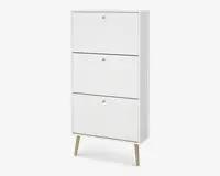 Høj, rektangulær skab med minimalistisk design, bestående af tre frontpaneler, hver med en lille rund knop til åbning. Skabet er mat hvidt og står på fire skråtstillede træben, hvilket giver et moderne og rent udtryk. Panelerne fungerer sandsynligvis som låger eller skuffer til opbevaring.