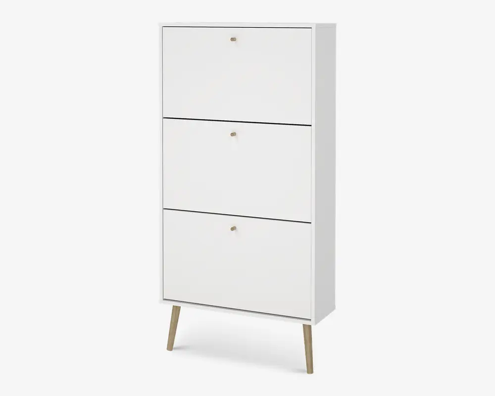 Høj, rektangulær skab med minimalistisk design, bestående af tre frontpaneler, hver med en lille rund knop til åbning. Skabet er mat hvidt og står på fire skråtstillede træben, hvilket giver et moderne og rent udtryk. Panelerne fungerer sandsynligvis som låger eller skuffer til opbevaring.