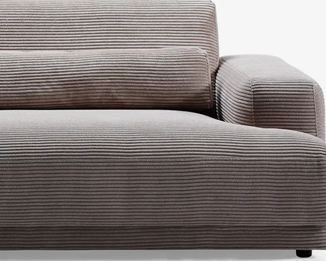 Flyder sofa med bredriflet fløjl