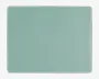 Et rektangulært underlag med afrundede hjørner og en glat, ensfarvet lysegrøn overflade. Kanterne er pænt afsluttede, og underlaget har et minimalistisk design uden synlige mønstre eller teksturer.