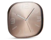 Moderne vægur med afrundet firkantet form og metallisk rosaguld finish. Uret har minimalistiske hvide time-markeringer samt tal ved 12, 3, 6 og 9. De tre slanke visere til timer, minutter og sekunder er i hvid, hvilket giver god læsbarhed.