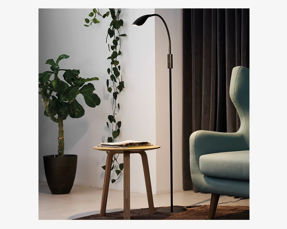 Gulvlampe Mamba med lysdæmper H.150 cm 