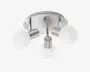 Loftlampe med tre justerbare arme, hver med en mat hvid glaskuppel som skærm. Basen er halvcirkelformet og har en poleret kromfinish, hvilket giver et moderne og stilrent udtryk. Metalarmene og beslagene er i børstet nikkel, som understreger det moderne design.