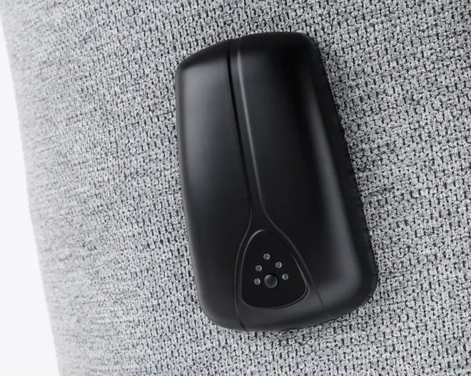 Stol m/indbygget skammel og løftefunktion