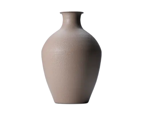 En mat beige keramisk vase med rund krop, smal hals og let udadbuet kant.