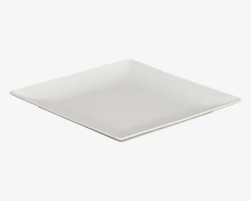 En enkel, hvid, firkantet tallerken med let hævede kanter og en glat, blank overflade. Tallerkenen har et minimalistisk design med rene linjer og ingen dekorative mønstre.