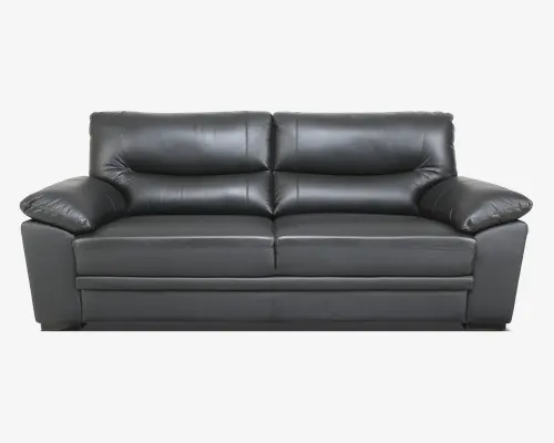 Moderne sofa betrukket med glat, mørkegråt læder og bløde, fyldige ryg- og sædehynder for ekstra komfort. Sofaen har brede, polstrede armlæn og en robust, firkantet ramme med rene linjer, hvilket giver et moderne udtryk. Syningerne er diskrete og matcher betrækkets farve, hvilket bidrager til det stilrene look.