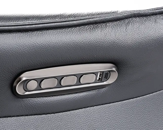 Drejestol m/indbygget fodskammel sort læder