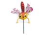 En fantasifuld havepynt formet som et tegneserieagtigt insekt med en rund gul og orange krop, store udtryksfulde øjne og et smilende ansigt. Den har to lyserøde og hvide vinger med sorte årer, en rød segmenteret hale og to gule arme med åbne hænder. Dekorationen er monteret på en tynd metalpind, så den nemt kan placeres i jorden.