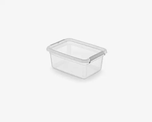 Rektangulær, gennemsigtig plastikbeholder med hvidt låg, der klikkes på. Beholderen har glatte sider og afrundede hjørner, hvilket gør den nem at rengøre. Låget slutter tæt for at holde indholdet frisk og forhindre spild.