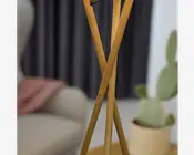 Gulvlampe Uptown trælook hvid H.157 cm