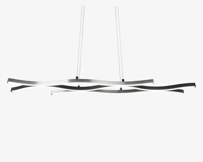 Moderne loftlampe med to sammenflettede, bølgeformede LED-stænger i poleret kromfinish. Lampen hænger fra loftet i to slanke, justerbare stænger, hvilket giver et svævende udtryk. Designet er stilrent og minimalistisk, ideelt til moderne indretning, og giver jævn, diffust belysning langs hele lampens længde.
