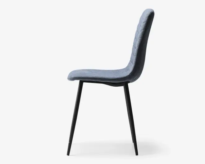 Spisebordsstol i blåt møbelstof