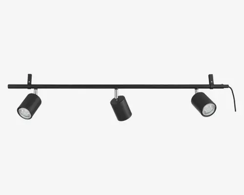 Moderne spotlysarmatur med tre justerbare cylindriske spots i mat sort finish. Spotsene er monteret på en lige, metalfarvet skinne med kromdetaljer, hvilket giver mulighed for retningsbestemt belysning. Armaturet er beregnet til loftmontering og giver fokuseret lys, ideelt til at fremhæve bestemte områder eller genstande.