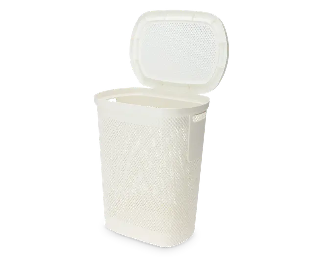 Rektangulær, offwhite beholder med en tekstureret, perforeret overflade for ventilation. Den har et hængslet låg, der åbnes opad, samt integrerede sidehåndtag for nem transport. Designet er let og praktisk til daglig brug.